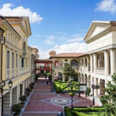 上海佛罗伦萨小镇防滑施工