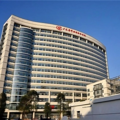 医院地面防滑施工：广州市中西医结合医院