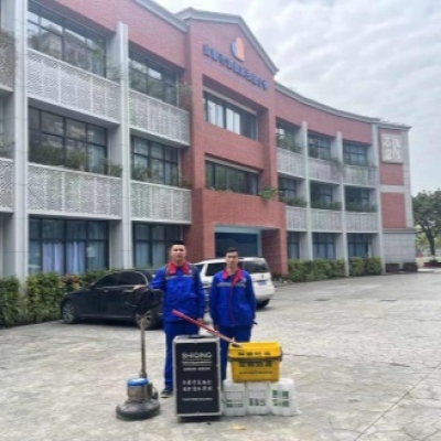 成都武侯区科技园小学食堂防滑施工