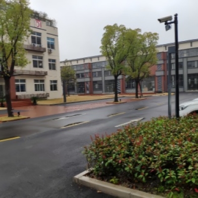 上海市剑川路国力电投人才电子学校防滑施工